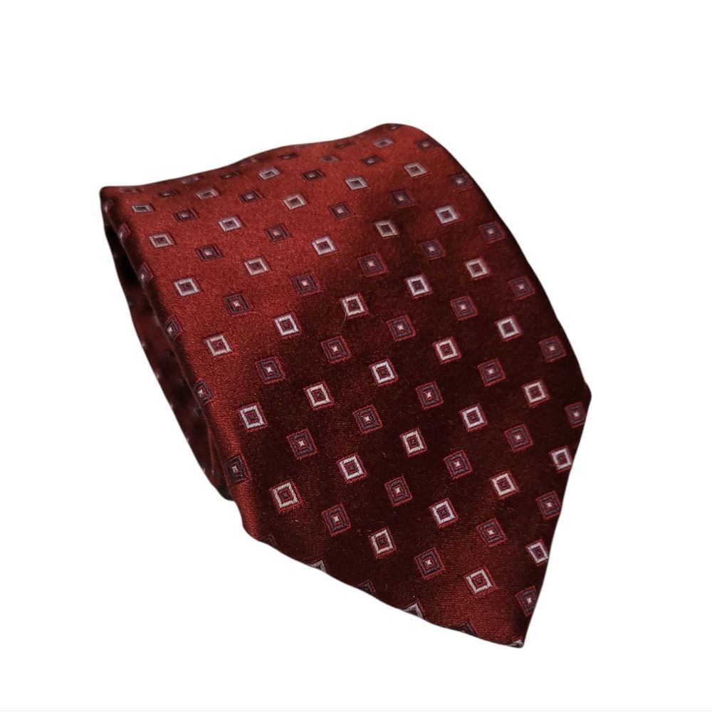 Canali Men's Luxury Tie Red Geometric 100% Silk 3.50"